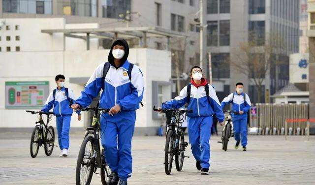 ѧ��½����У��ѧ