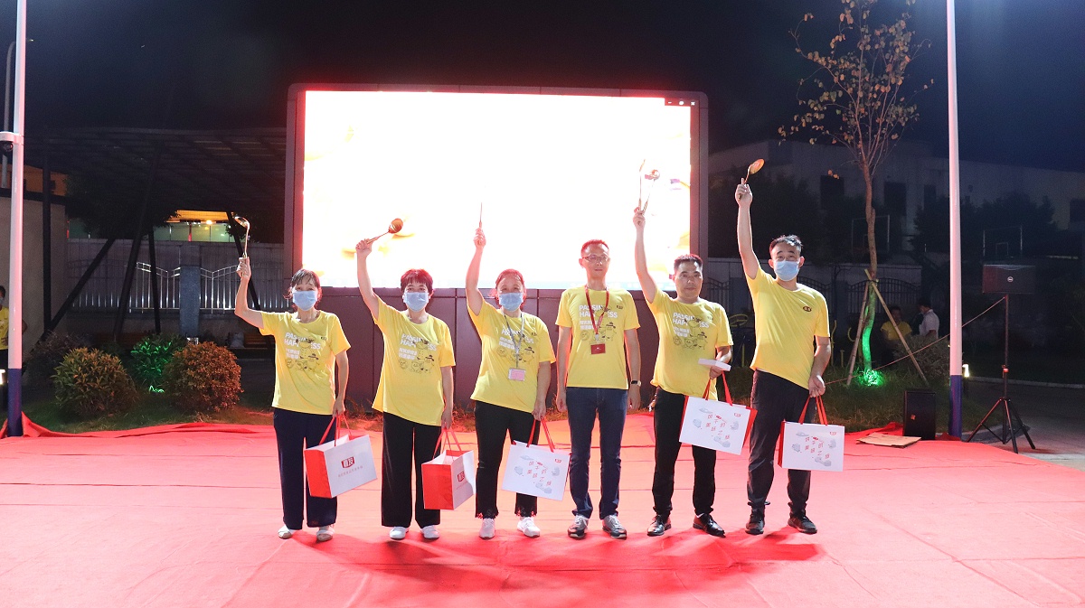 �м����ڵļ��˸����Ǵ�������ζ