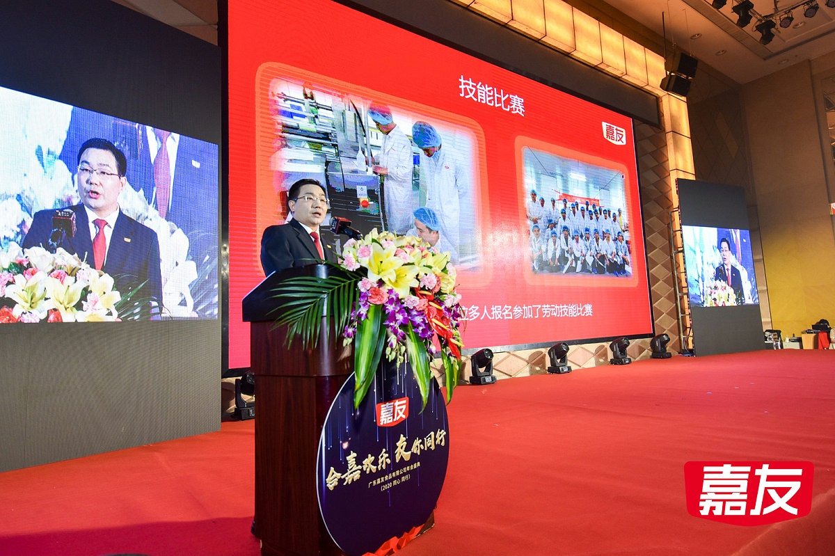 J9����ֱӪ���������ܼ�䷢�ݽ�