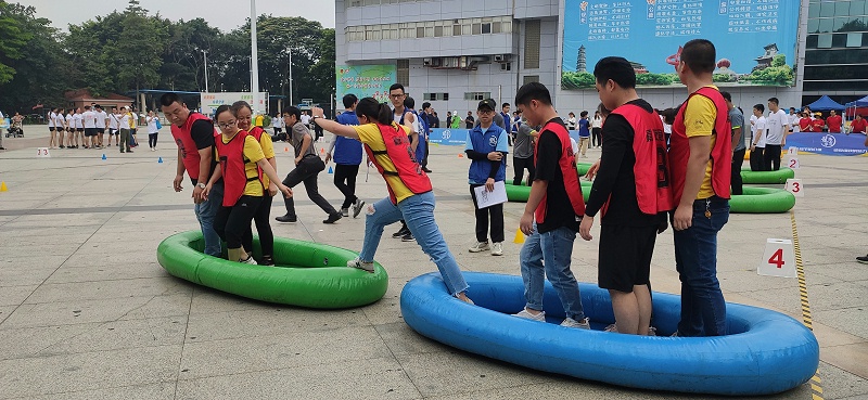 �Ϻ����ҵļ����ǣ�ʯ����ڰ˽�����ְ��Ȥζ���J9����ֱӪ���塰���Ƚ���