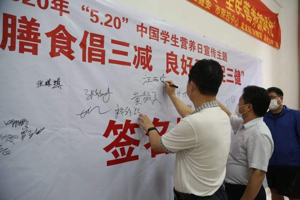 ��չ���������